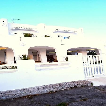 B&B Valentino Luxury Rooms By Salentolimit Porto Cesareo Exterior photo